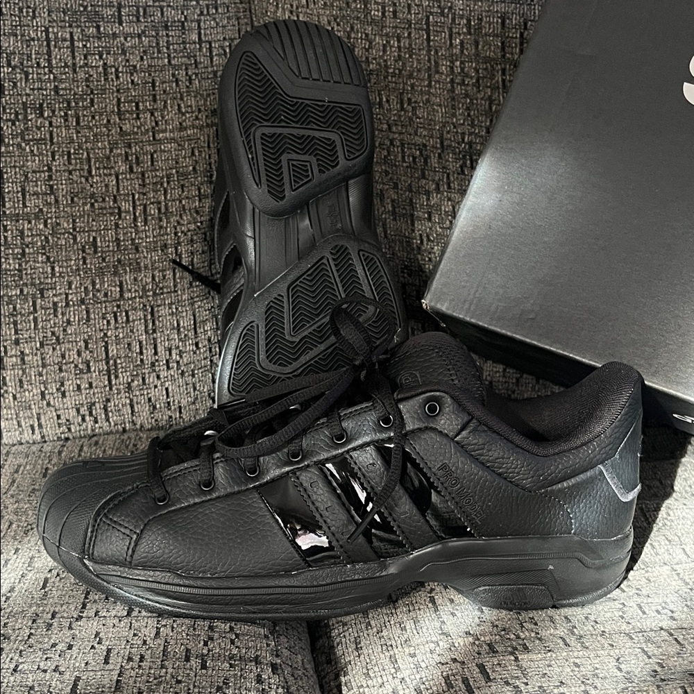 Adidas Men's All-Black Sneakers
